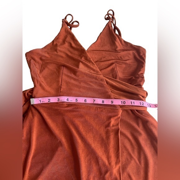 SHOWPO RUST WRAP DRESS - Picture 4 of 7